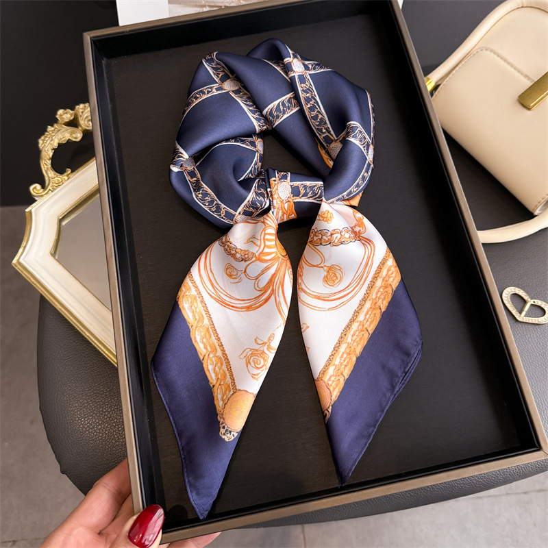 Ascot Neck Scarf - ブルークラシックチェーンプリントスクエアシルクスカーフ女性カジュアルエレガント薄型ハンカチ 70 センチメートルネック女性防風ヘッドラップヘアスカーフ