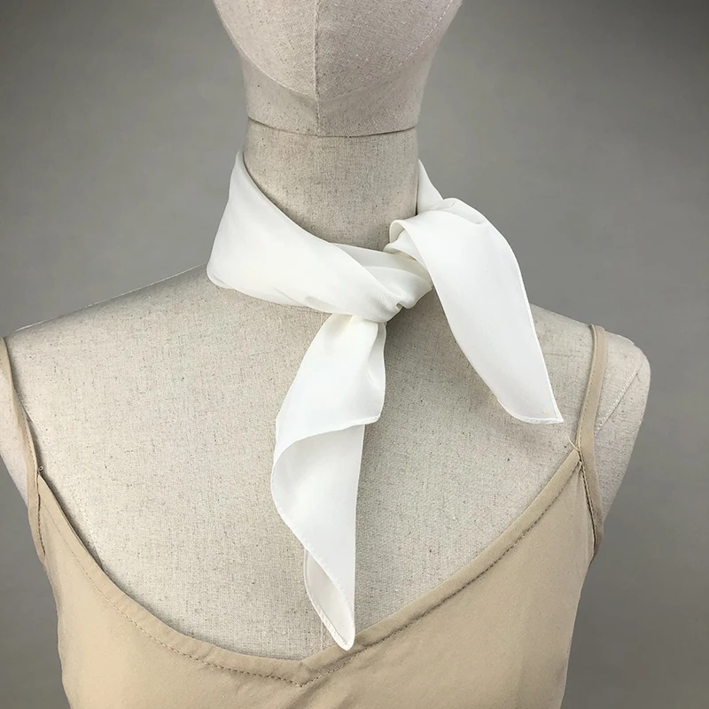 新しい女性シルクスカーフスクエアネックショールレディホワイト - Scarf Silk Square のレビューと価格