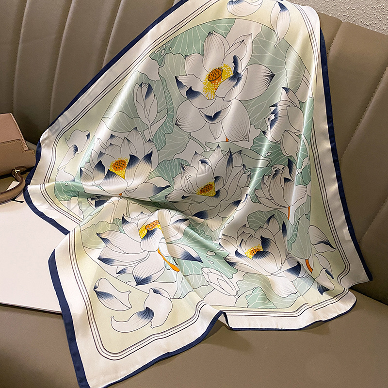 シルクサテンヒジャーブスカーフ,70cm,プリント,女性用, - Ascot Neck Scarf のレビューと価格
