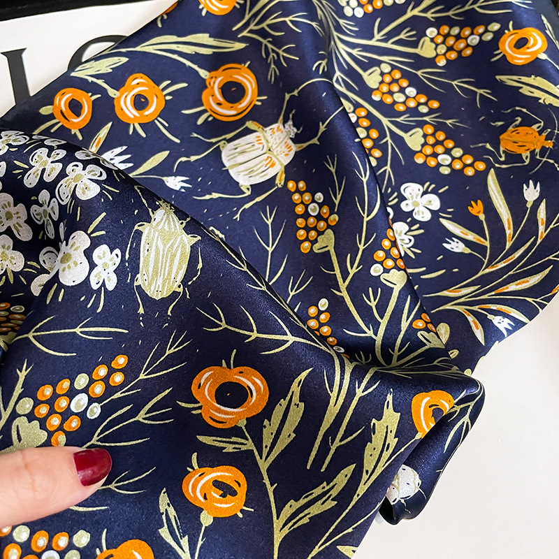 2026 ファッション 100% リアルシルクスクエアサテン - Ascot Neck Scarf のレビューと価格